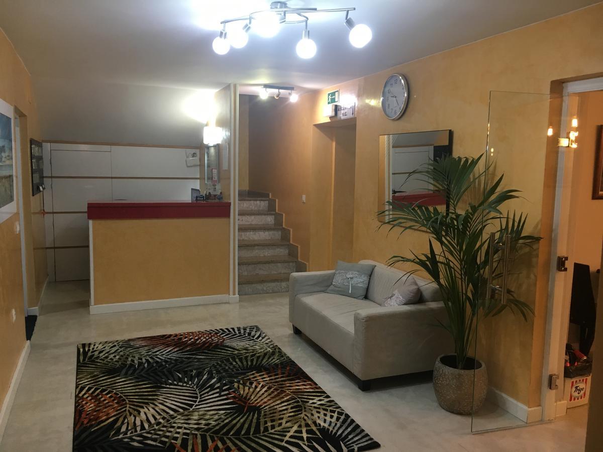 Hotel Azcona *
